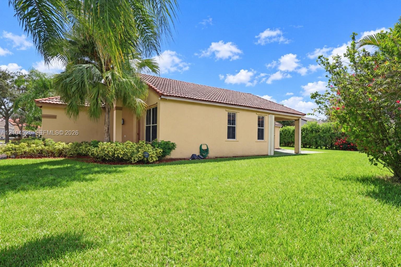 825 Falling Water Rd # 0, Weston FL 33326 photo 4