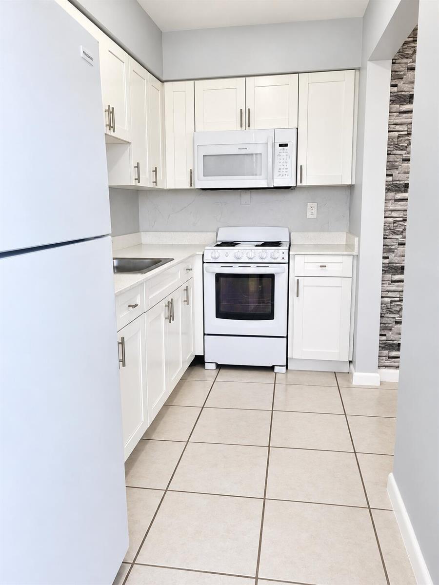 7221 Venetian Street # 11, Miramar FL 33023 photo 2