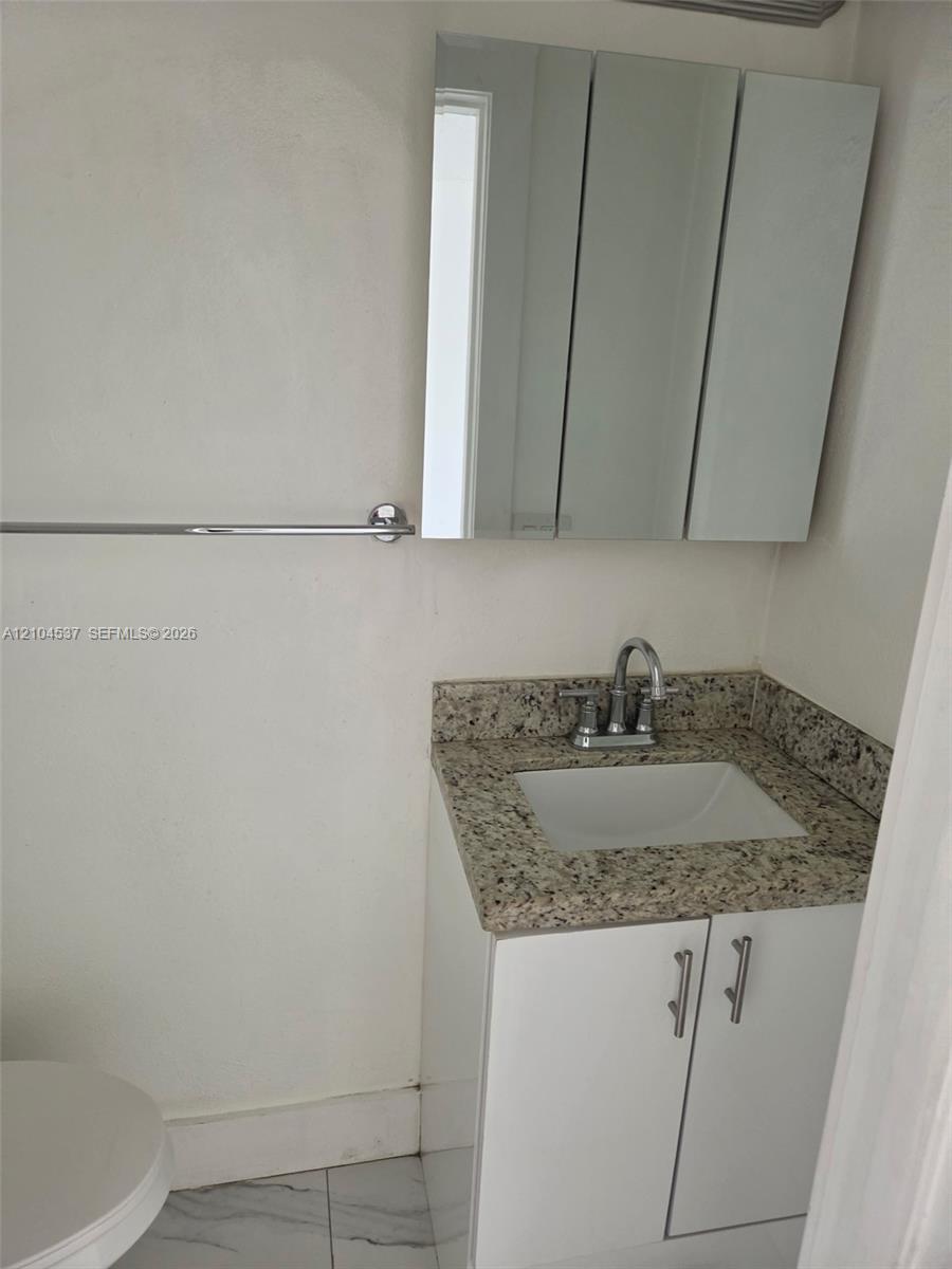 1551 W Okeechobee Rd # 14, Hialeah FL 33010 photo 3