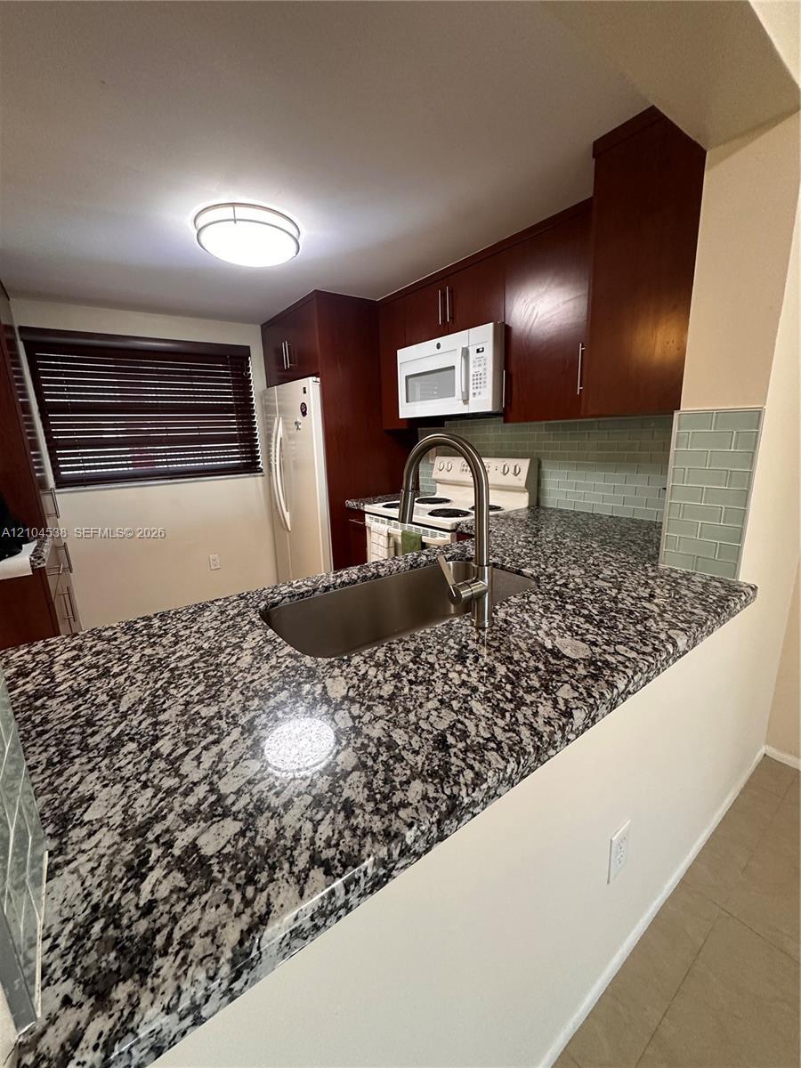 10845 SW 112th Ave # 211, Miami FL 33176 photo 4