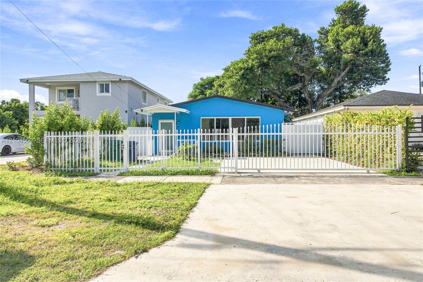 2932 NW 58th St, Miami FL 33142 photo 2