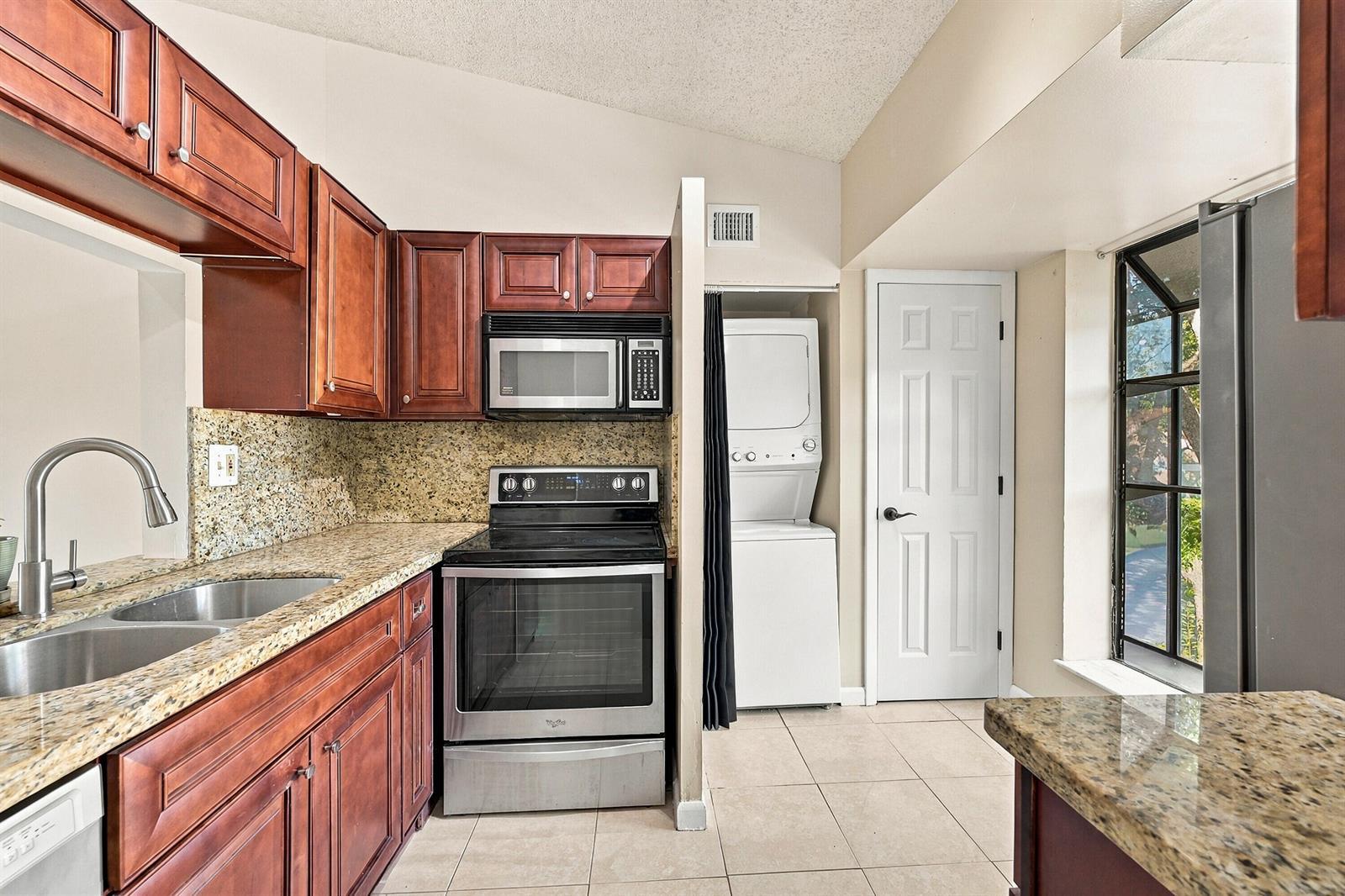 717 Gardens Drive # 206, Pompano Beach FL 33069 photo 4