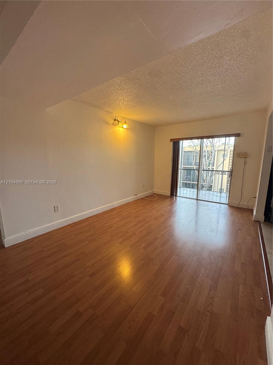 8401 SW 107th Ave # 318E, Miami FL 33173 photo 4