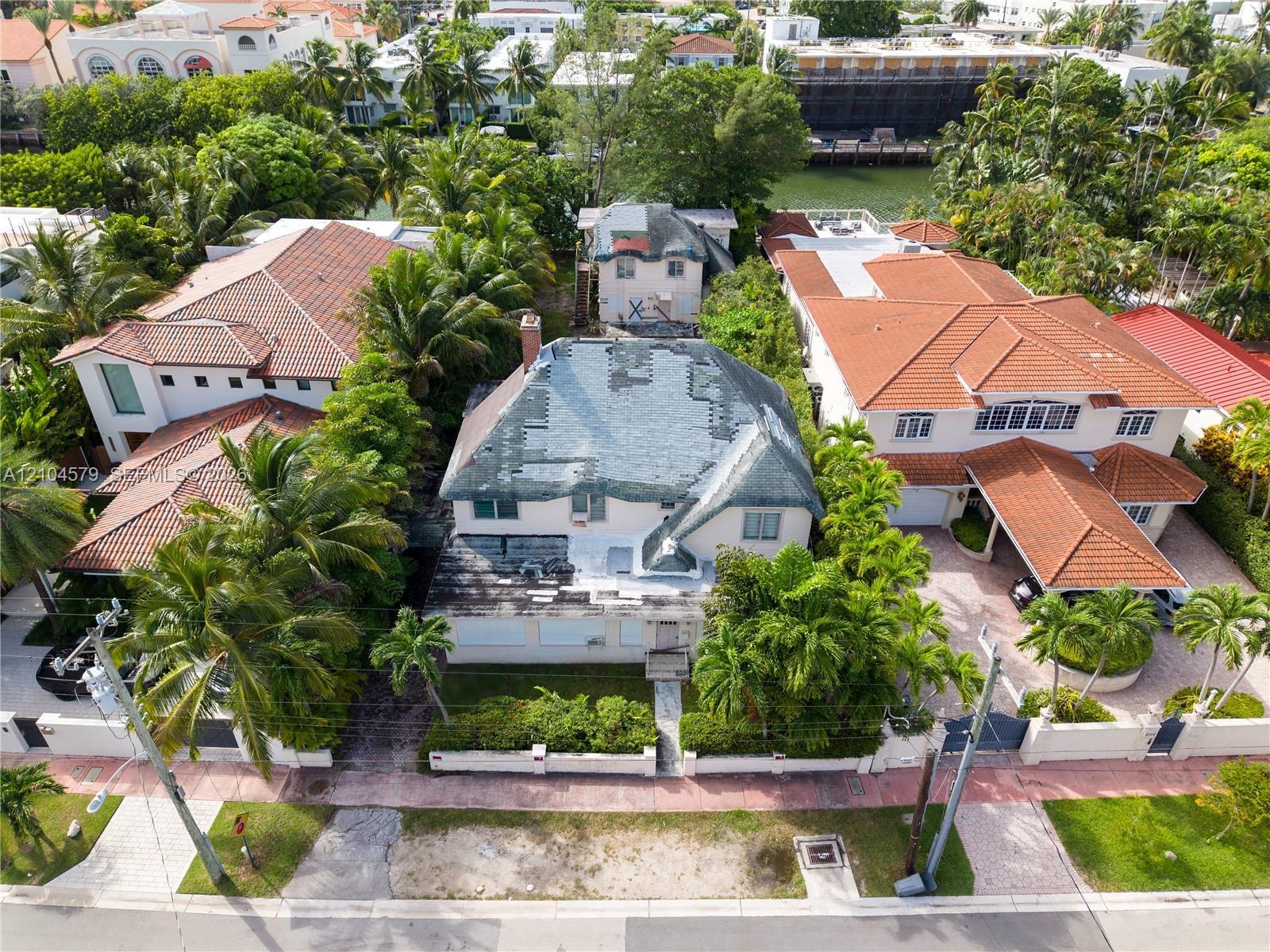 3746 Chase Ave, Miami Beach FL 33140 photo 2