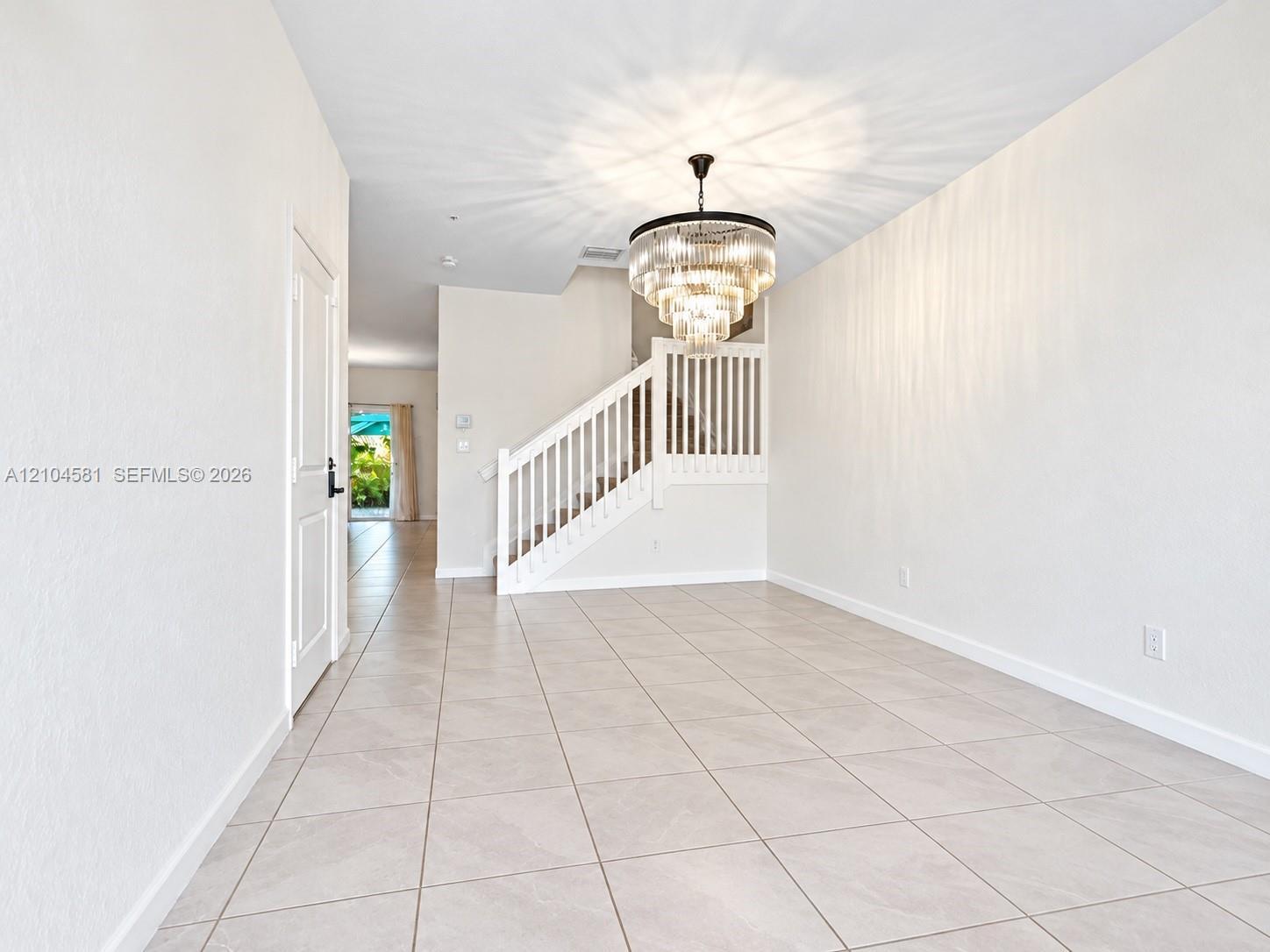 1108 SE 26th Ter, Homestead FL 33035 photo 2