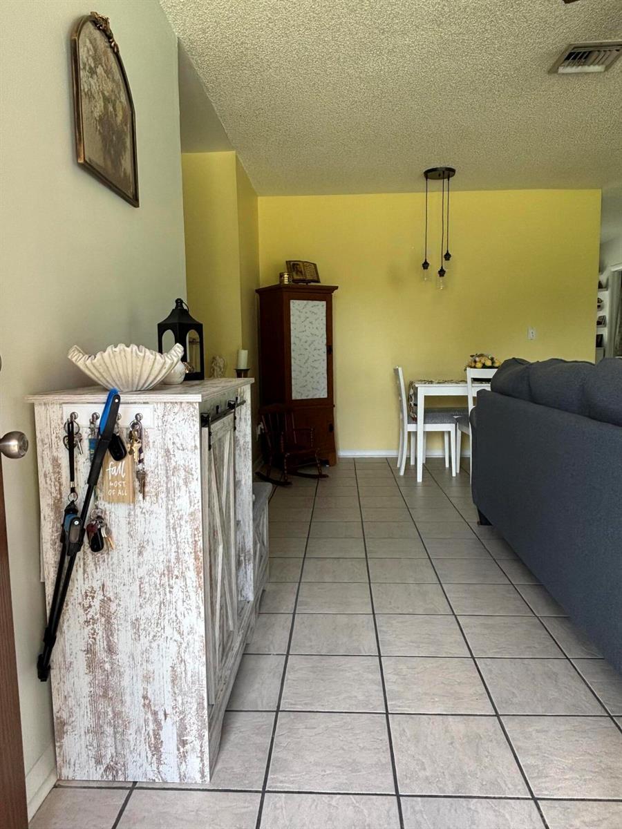 4553 VESPASIAN Court, Lake Worth FL 33463 photo 5