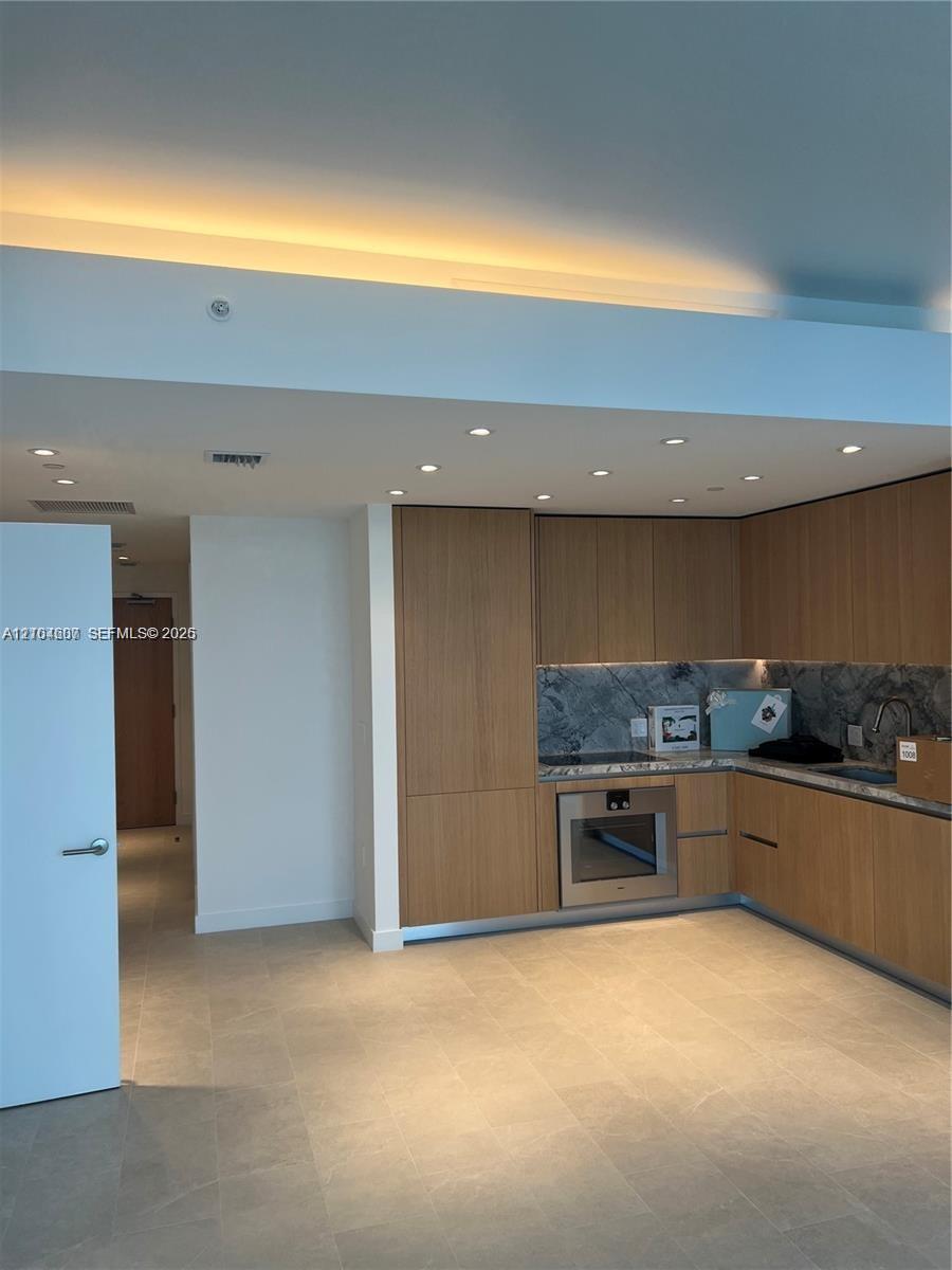 500 Alton Rd # 1008, Miami Beach FL 33139 photo 2