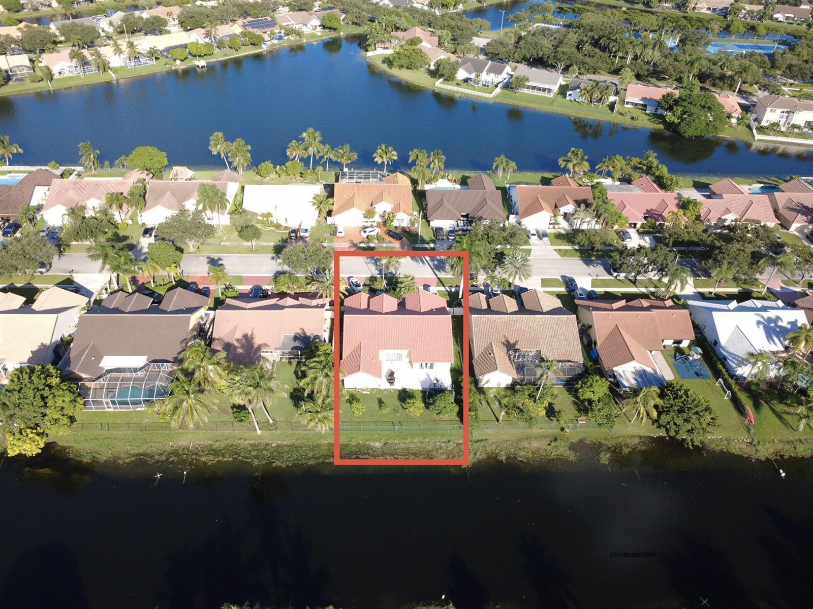 786 NW 164th Avenue, Pembroke Pines FL 33028 photo 2