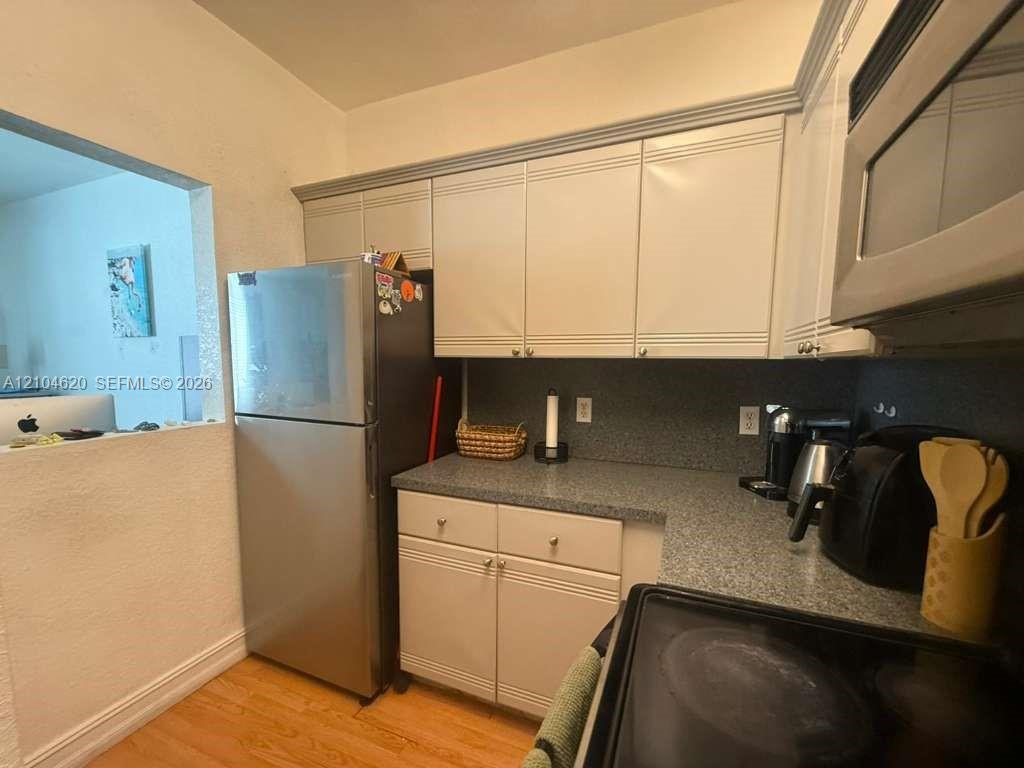 820 Euclid Ave # 206, Miami Beach FL 33139 photo 5