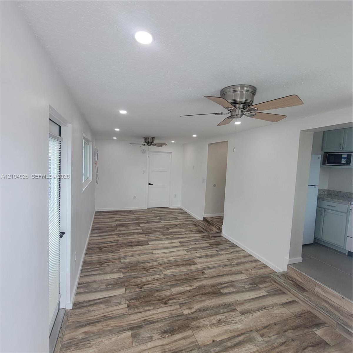 1039 W 23rd St, Hialeah FL 33010 photo 4