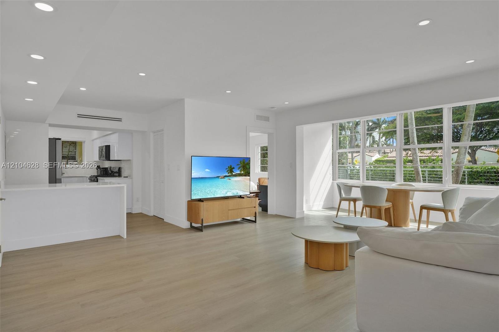 4800 Pine Tree Dr # 101, Miami Beach FL 33140