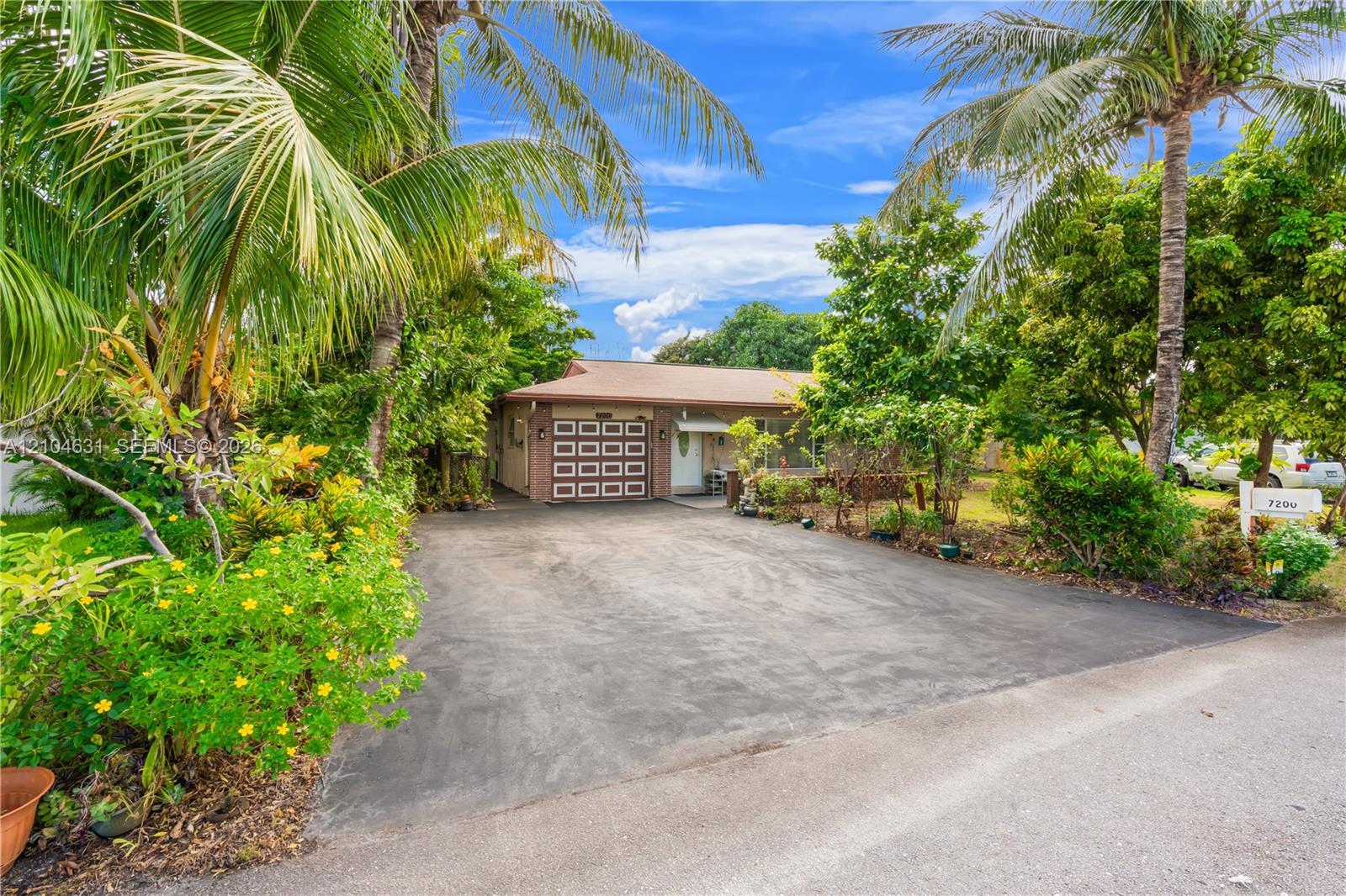 7200 NW 92nd Ter, Tamarac FL 33321