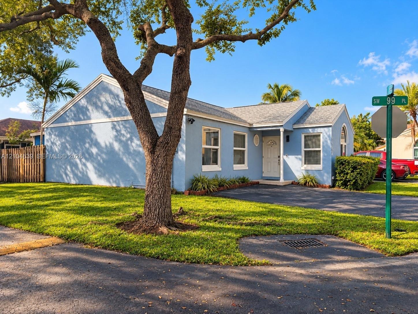 9982 SW 222nd St, Cutler Bay FL 33190