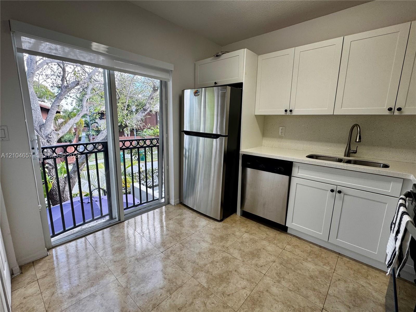 6676 SW 115th Ct # 404, Miami FL 33173 photo 3