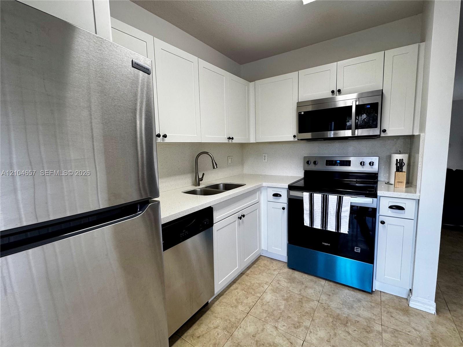 6676 SW 115th Ct # 404, Miami FL 33173 photo 4