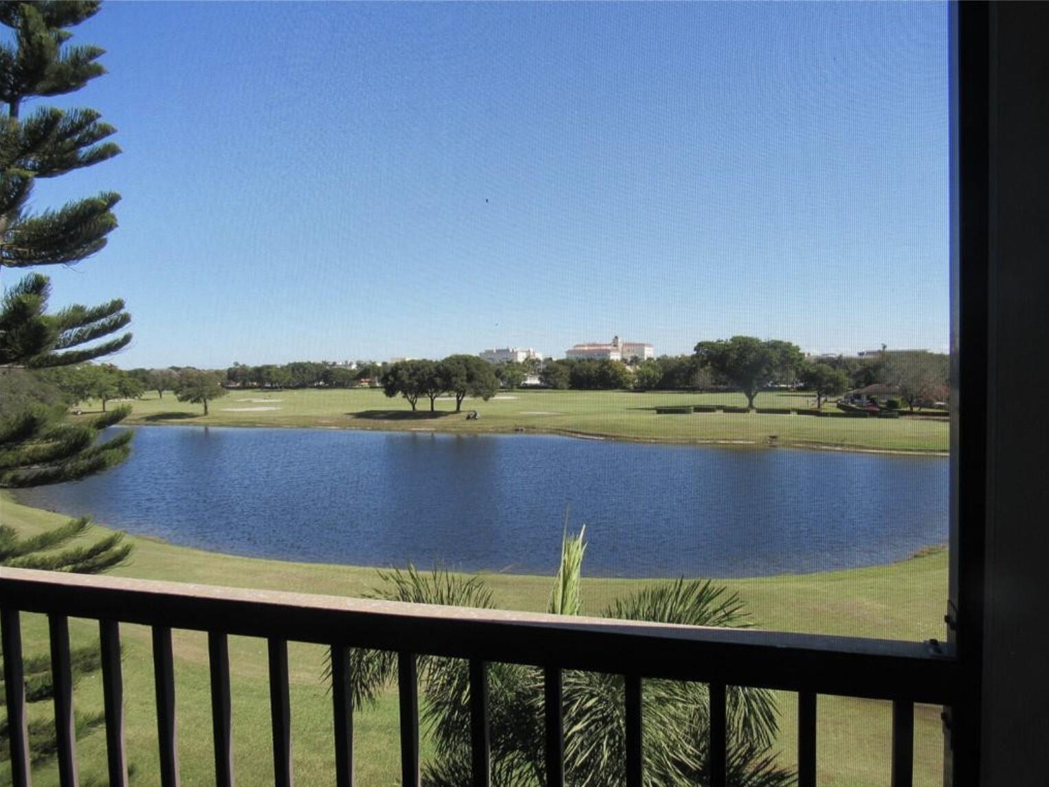 3300 W Rolling Hills Circle Apt 408, Davie FL 33328 photo 2