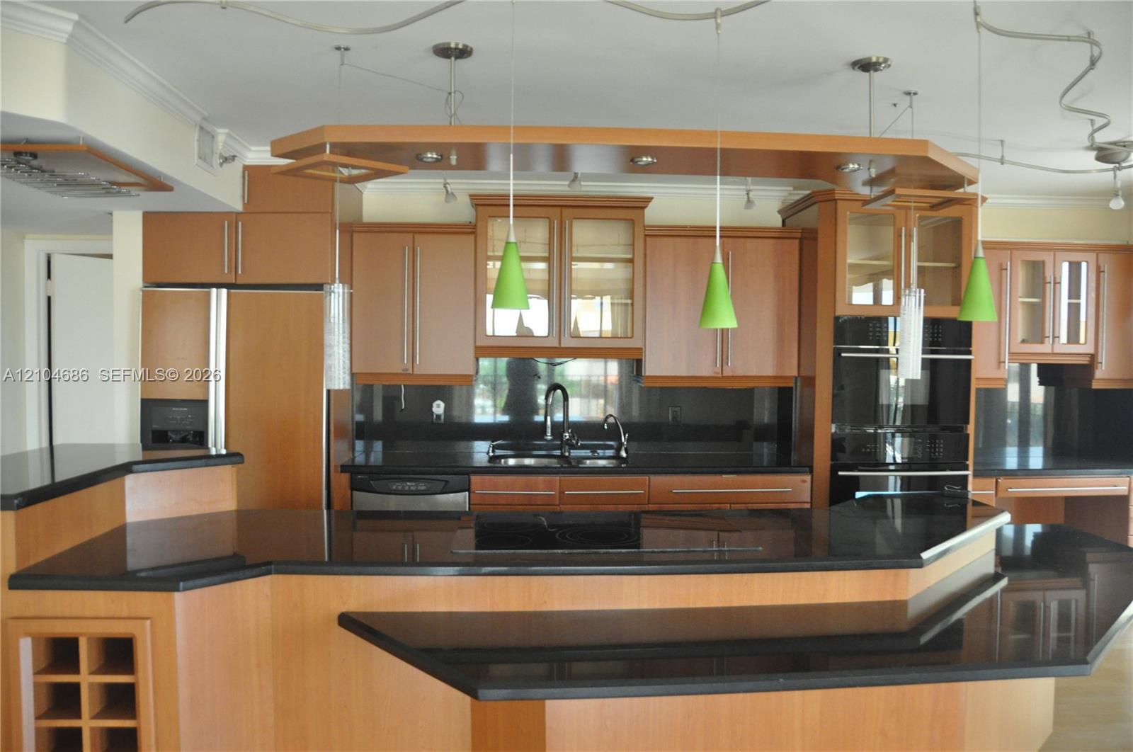 8877 Collins Ave # 507, Surfside FL 33154 photo 2