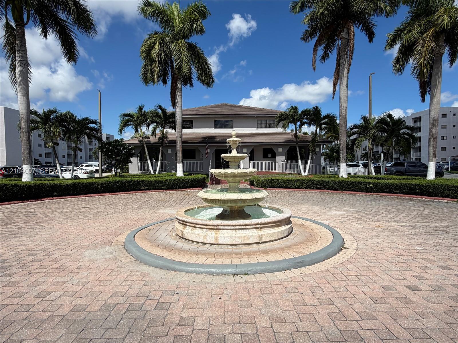 8075 NW 7th St # 321, Miami FL 33126 photo 3