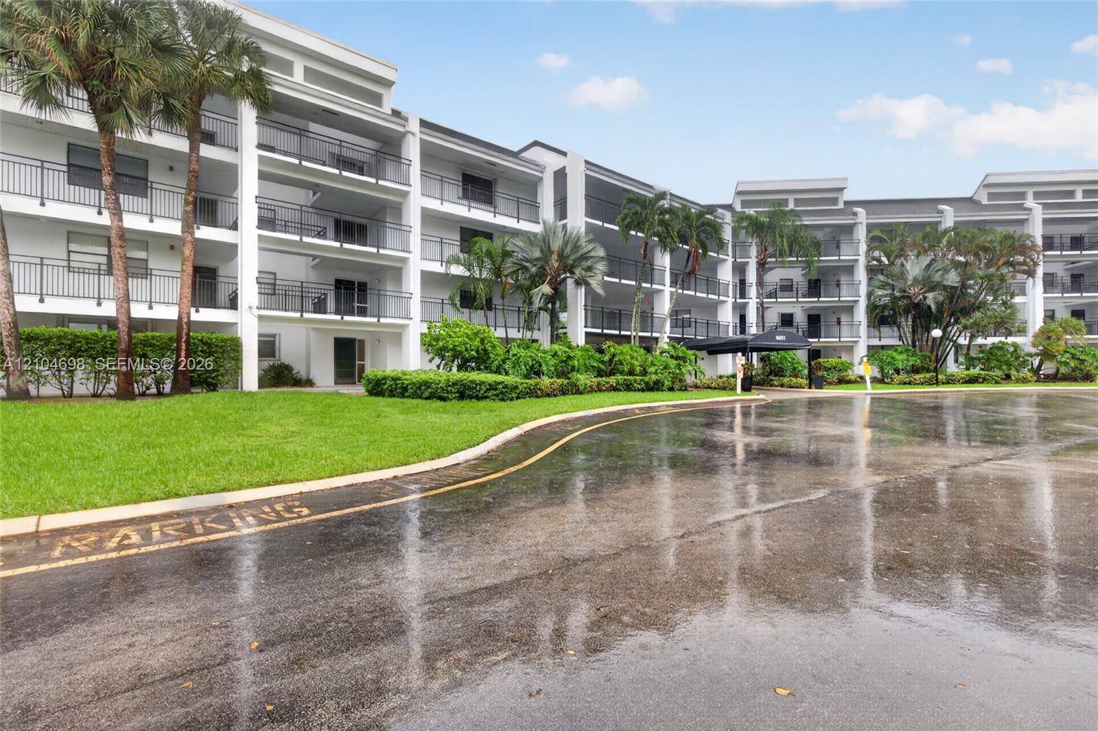 16051 Blatt Blvd # 106, Weston FL 33326 photo 2