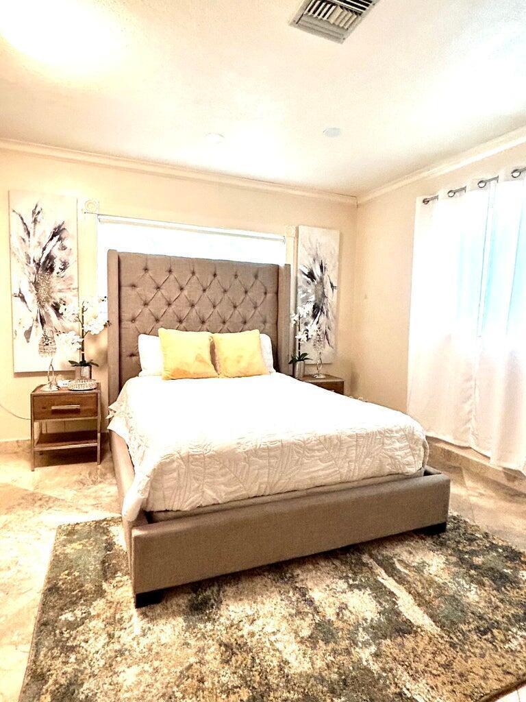 1200 HOLLYWOOD Boulevard, Hollywood FL 33019 photo 4
