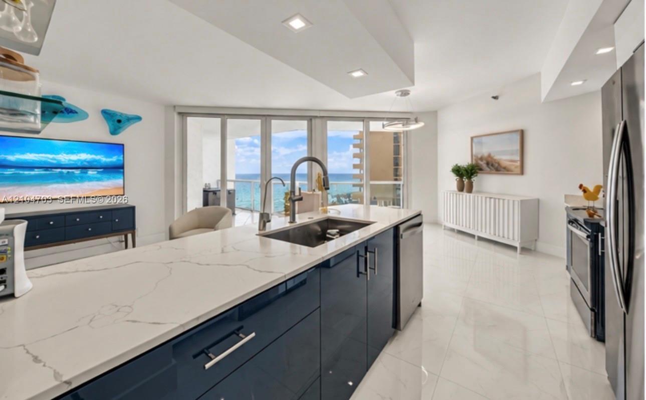 16425 Collins Ave # 712, Sunny Isles Beach FL 33160 photo 4