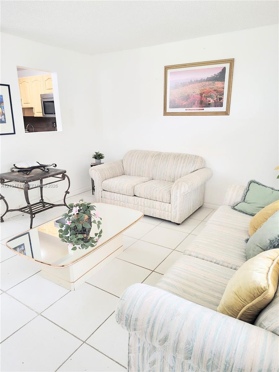 9061 Sunrise Lakes Blvd # 102, Sunrise FL 33322 photo 3
