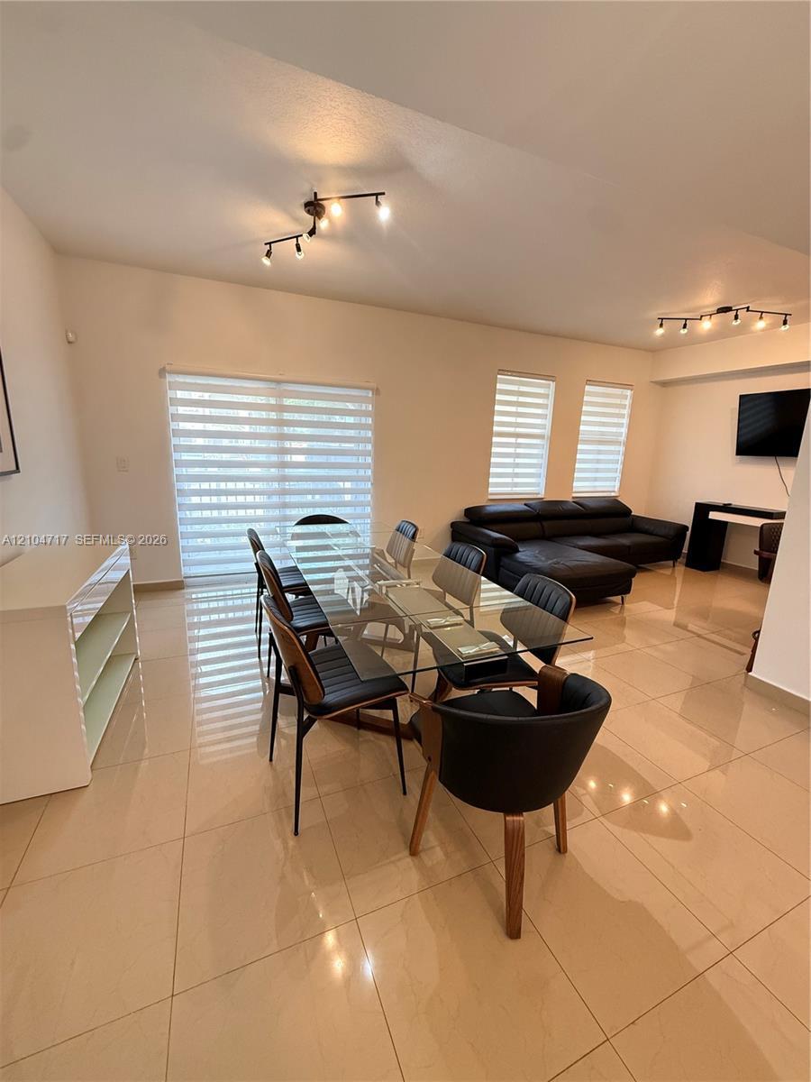 8999 NW 107th Ct # 1, Doral FL 33178 photo 3