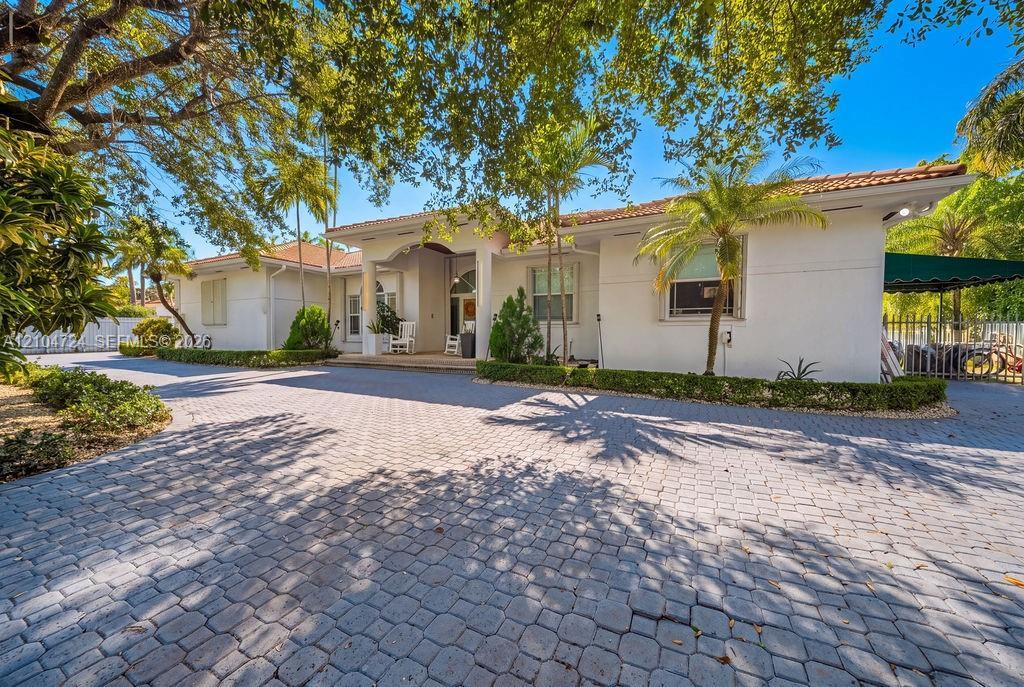 5750 SW 67th Ave, Miami FL 33143 photo 2