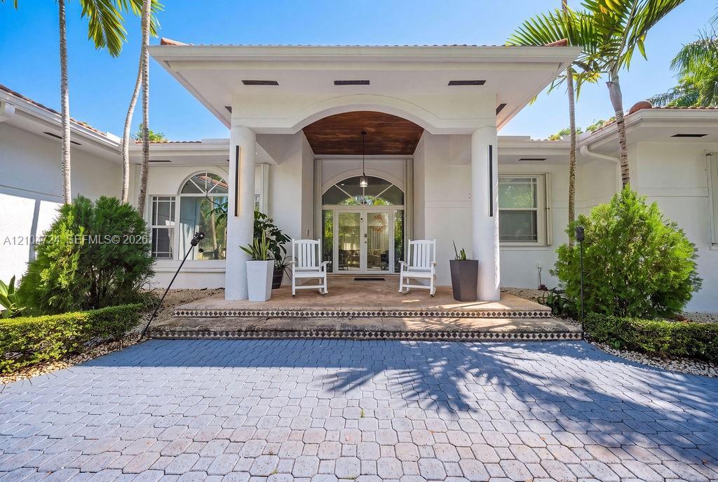 5750 SW 67th Ave, Miami FL 33143