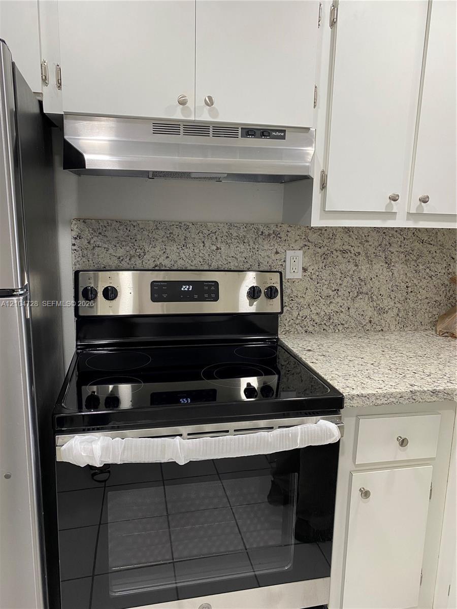 486 NW 165th St Rd # 307, Miami FL 33169 photo 2
