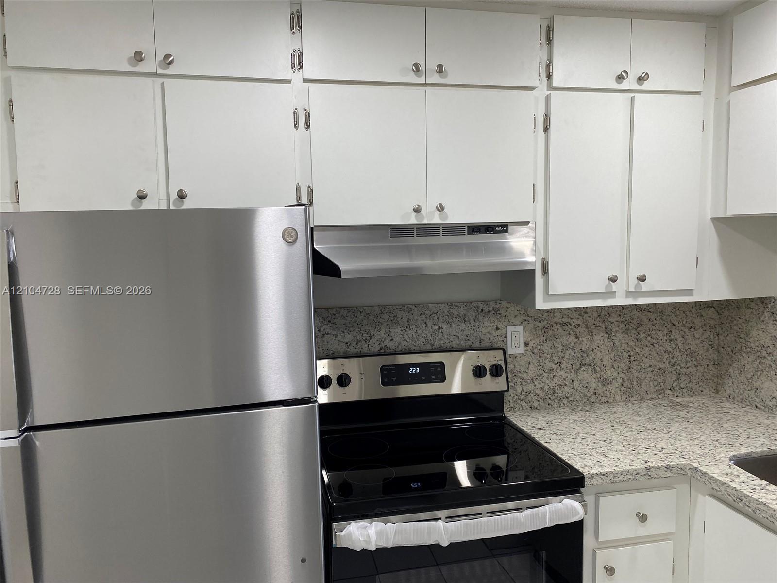 486 NW 165th St Rd # 307, Miami FL 33169 photo 3