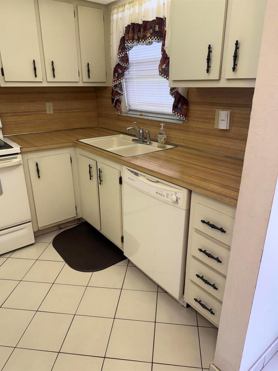 6670 ROYAL PALM Boulevard # 205K, Margate FL 33063 photo 3