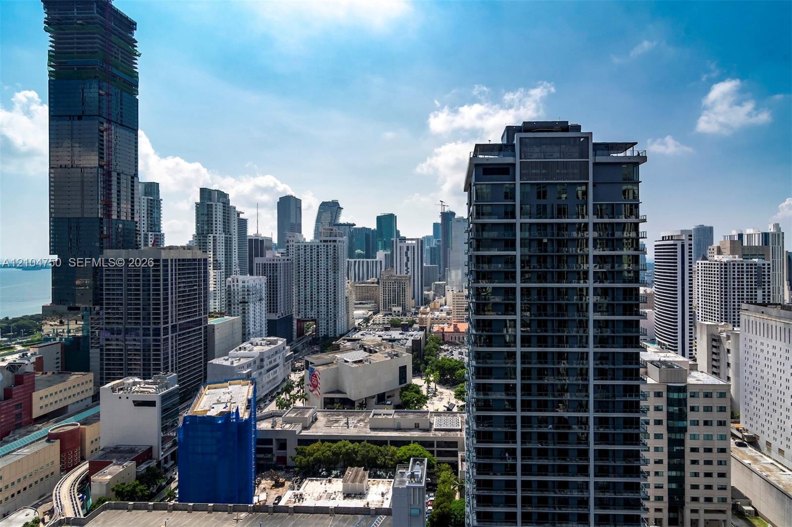 159 NE 6th St # 2905, Miami FL 33132 photo 2