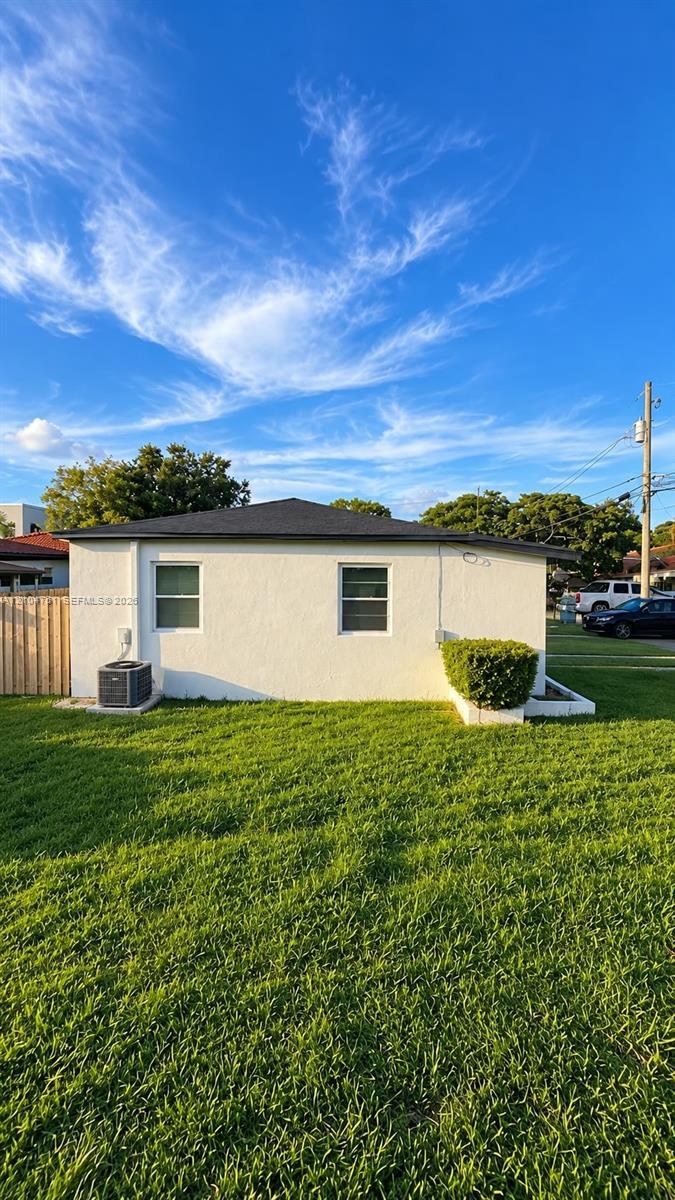 250 NW 34th Ave, Miami FL 33125 photo 5