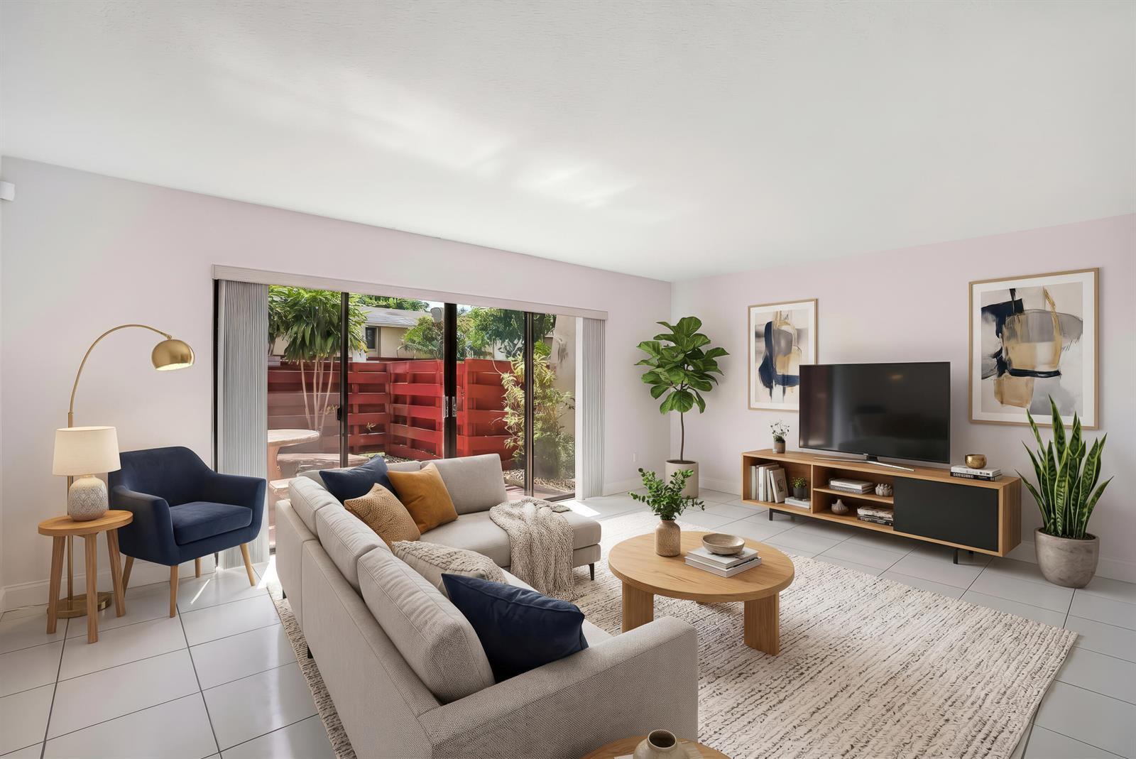 3015 OAKTREE Lane Unit 277, Hollywood FL 33021