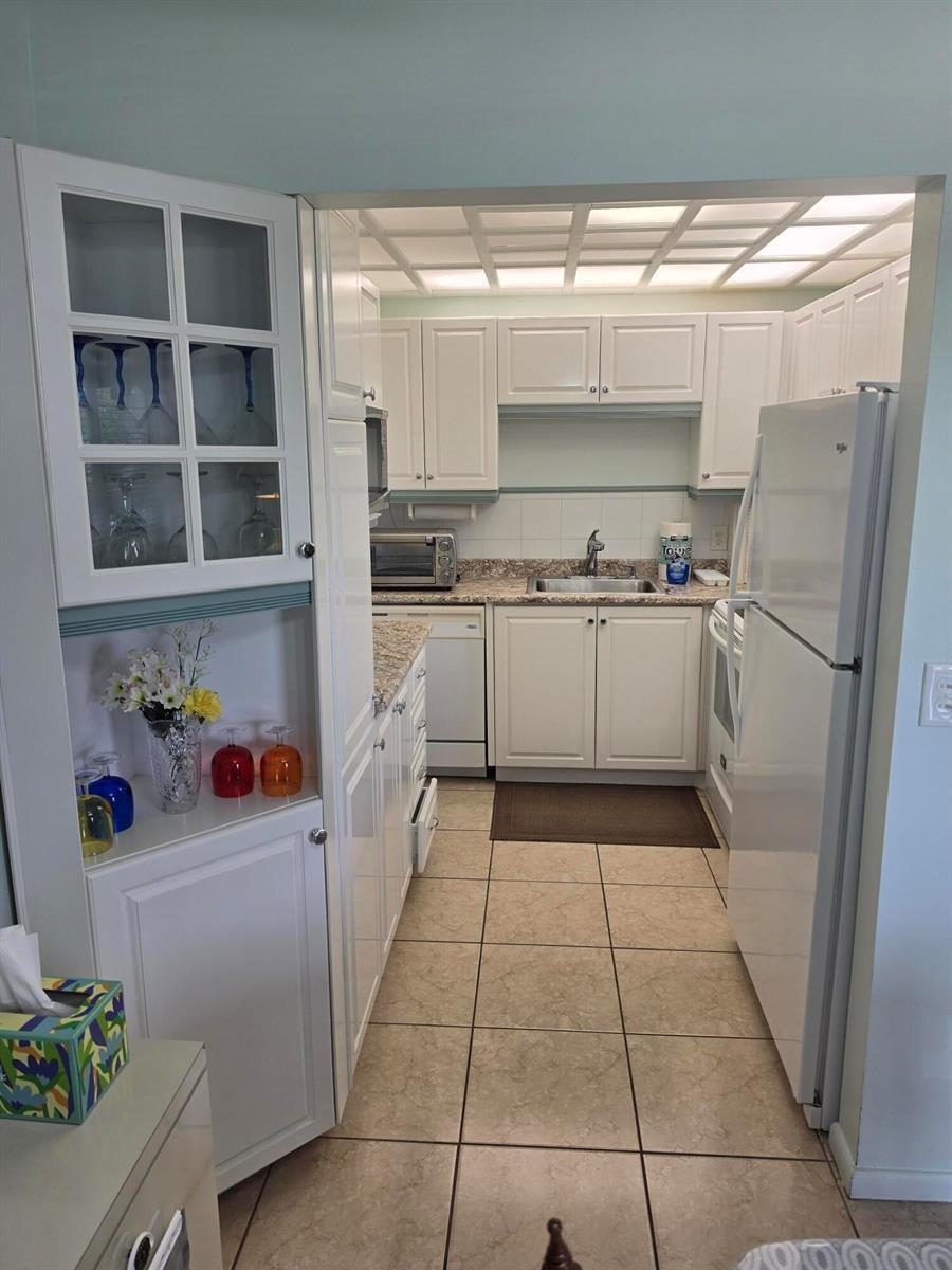 15 Markham A # 15, Deerfield Beach FL 33442 photo 2