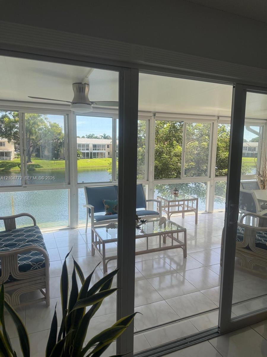 1421 NW 19th Ter # 202, Delray Beach FL 33445 photo 4