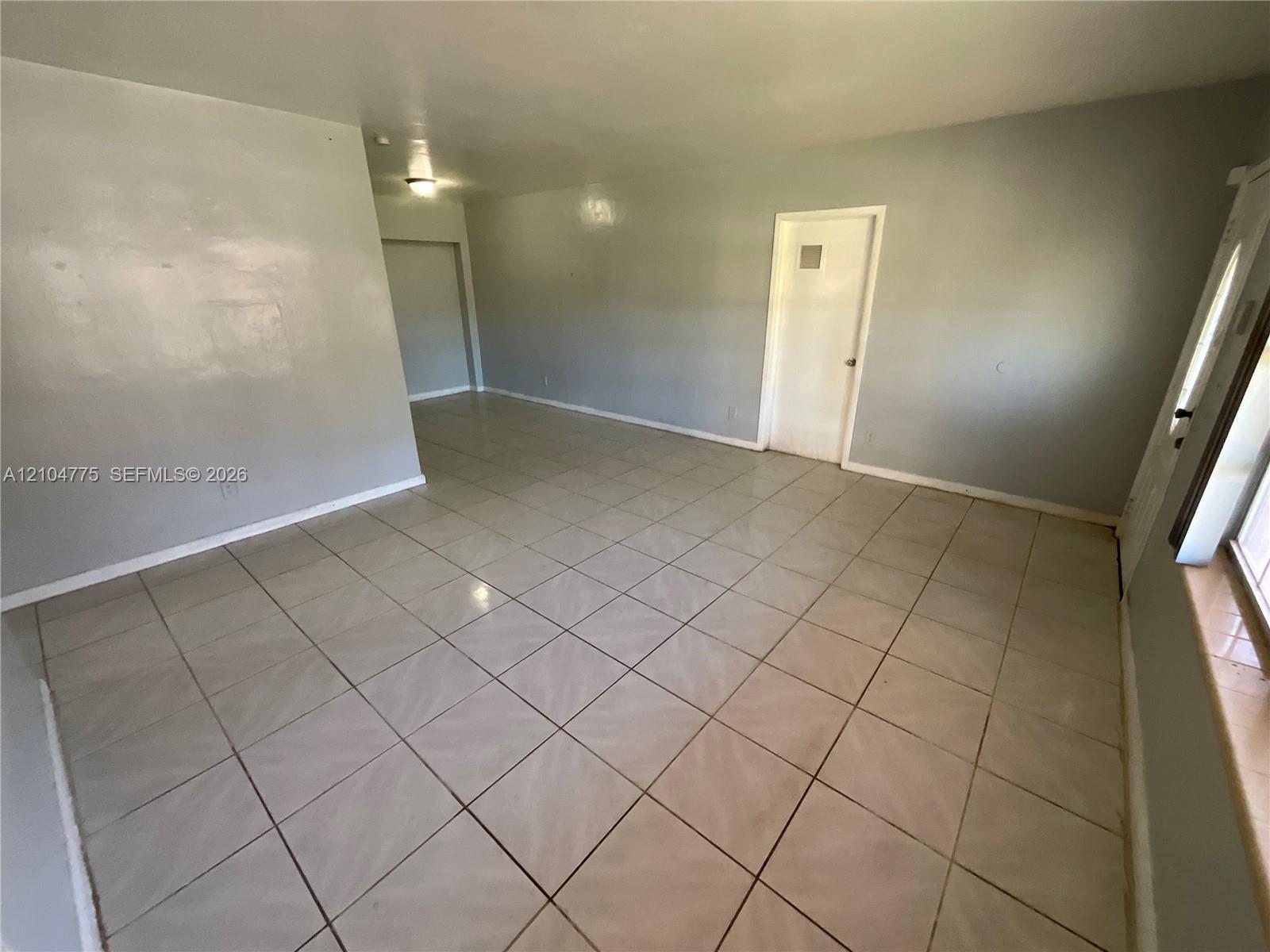 140 NE 171st St, North Miami Beach FL 33162 photo 5