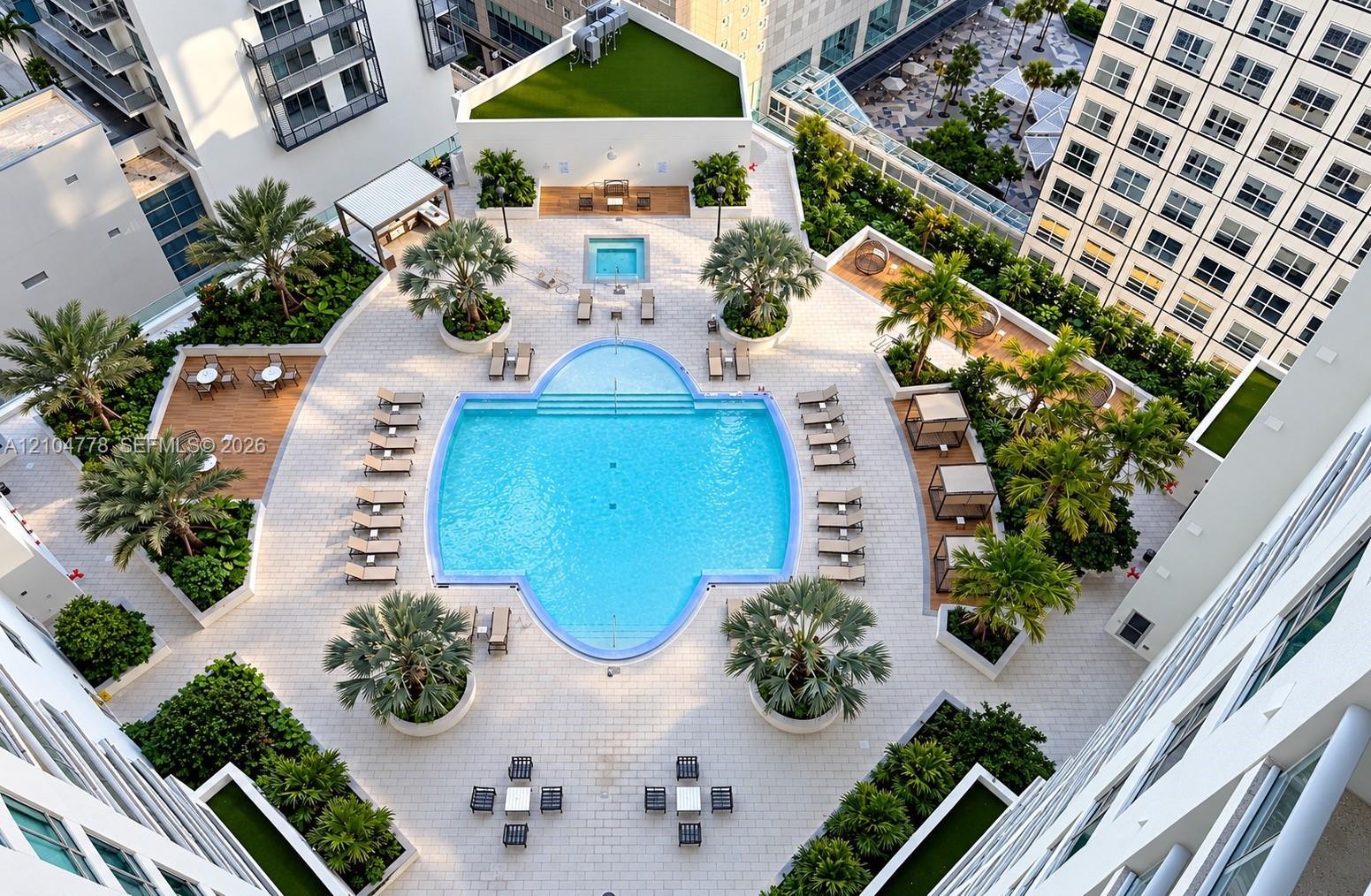 300 S Biscayne Blvd # 2407, Miami FL 33131