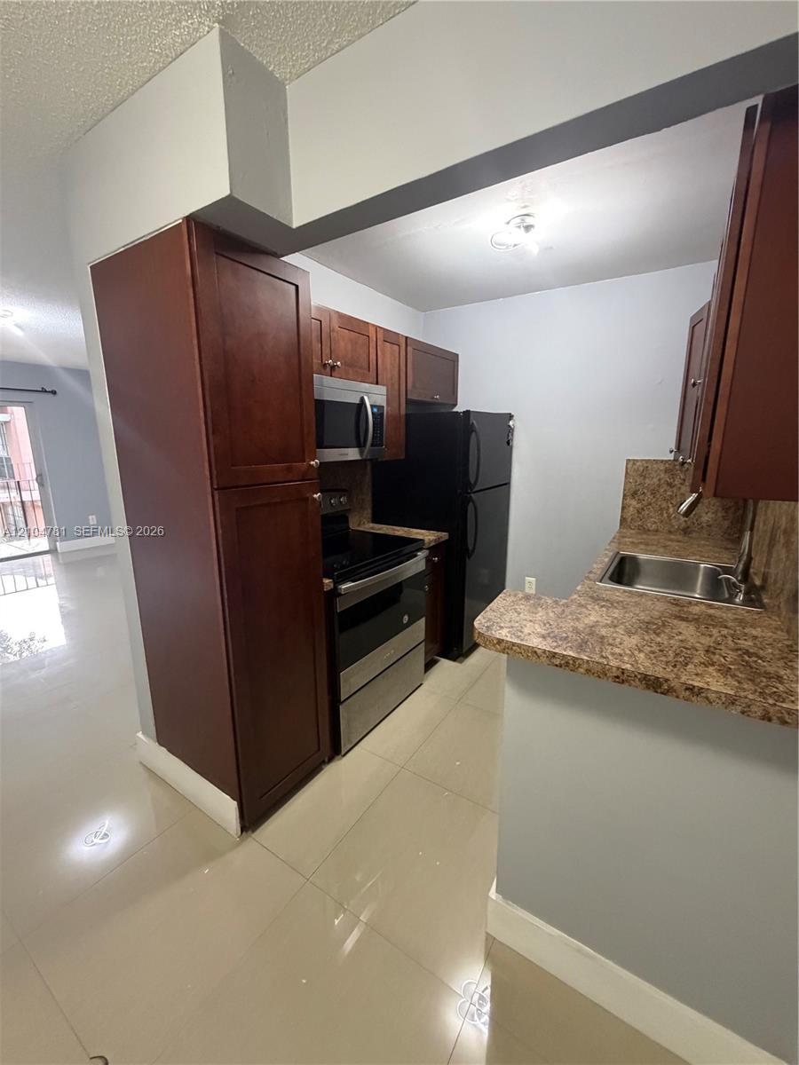 10762 N Kendall Dr # I16, Miami FL 33176 photo 3