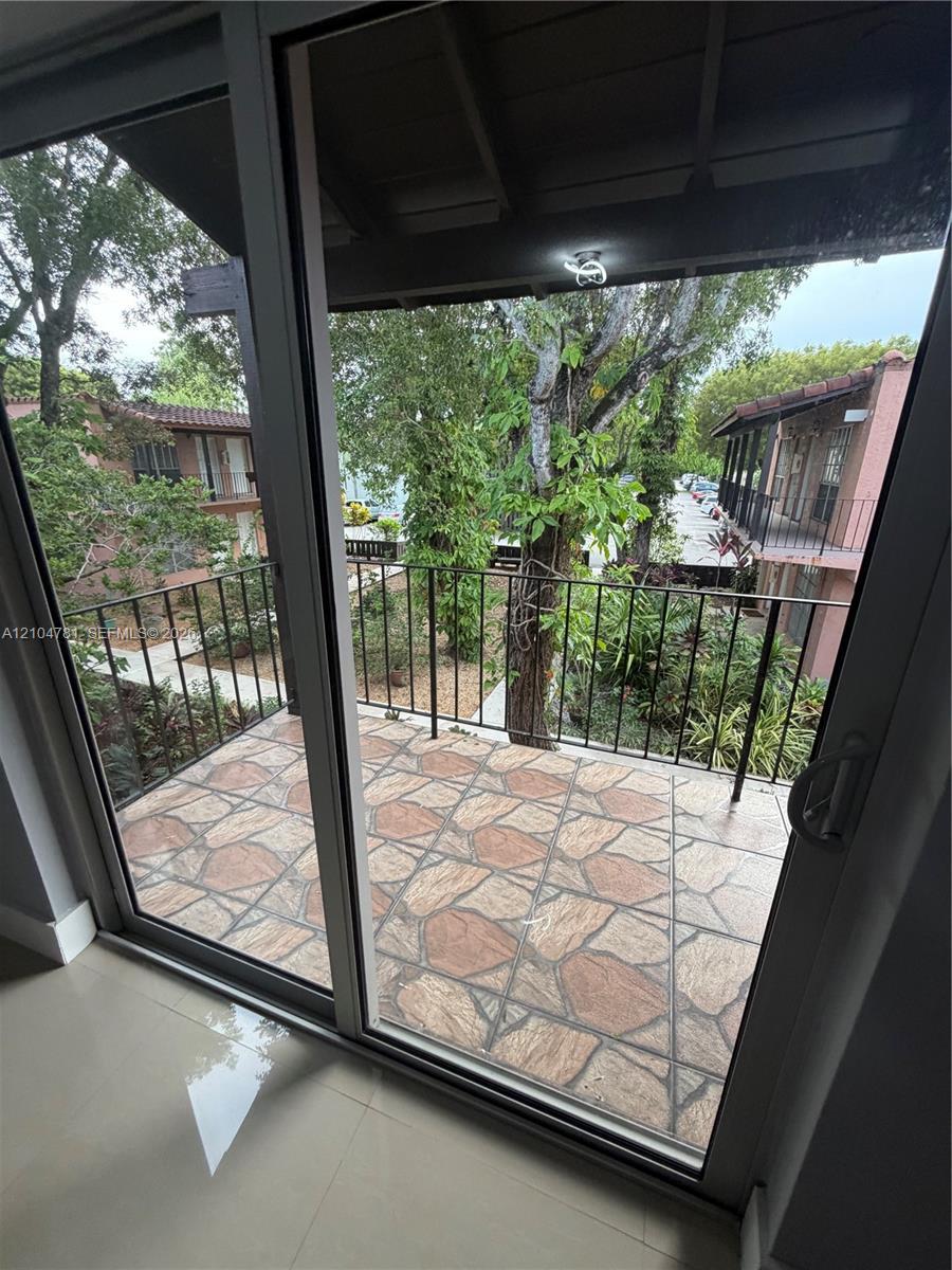 10762 N Kendall Dr # I16, Miami FL 33176 photo 5