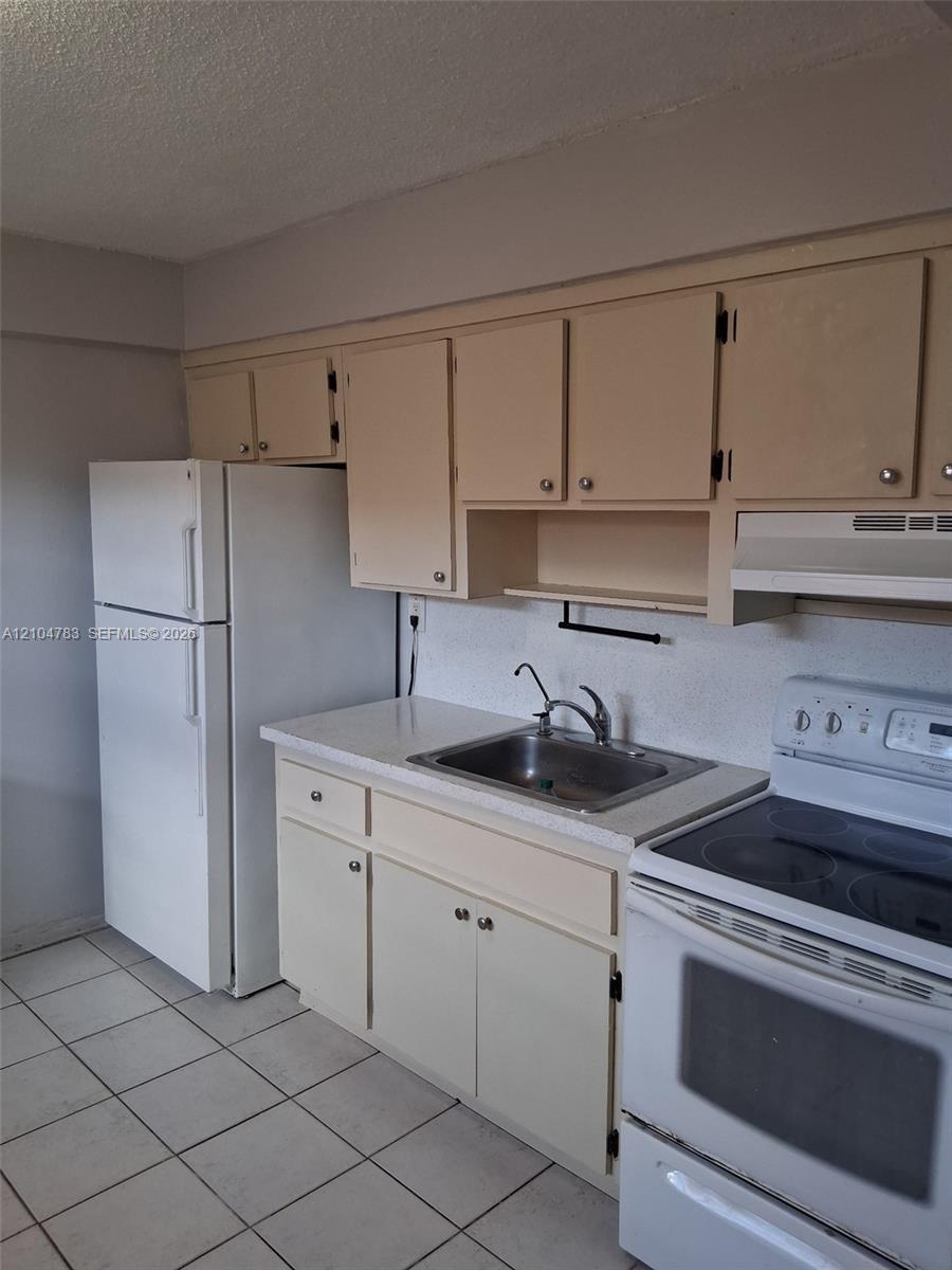 55 W 16th St # 8, Hialeah FL 33010 photo 2