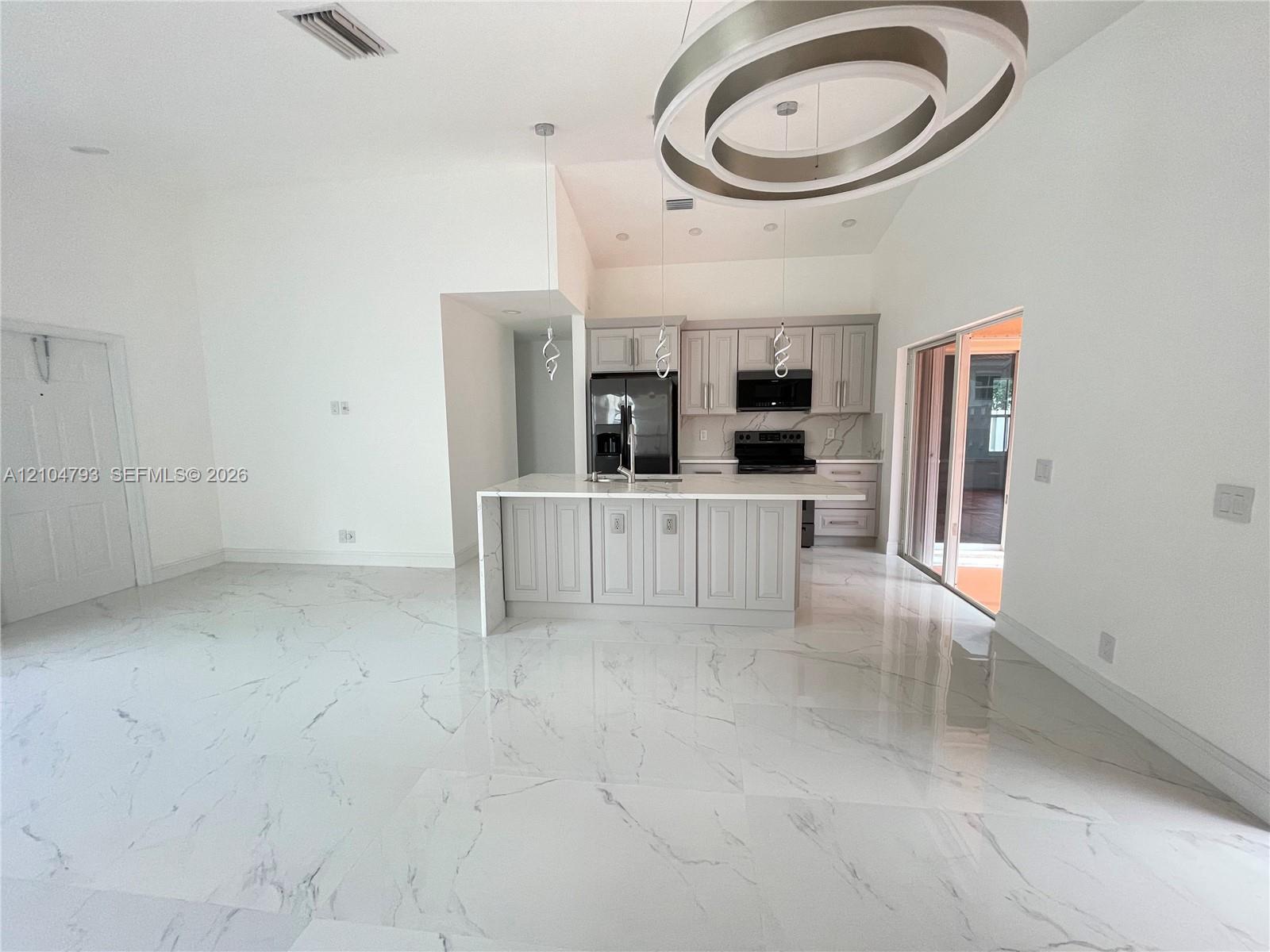 816 Sand Creek Cir # 816, Weston FL 33327 photo 3