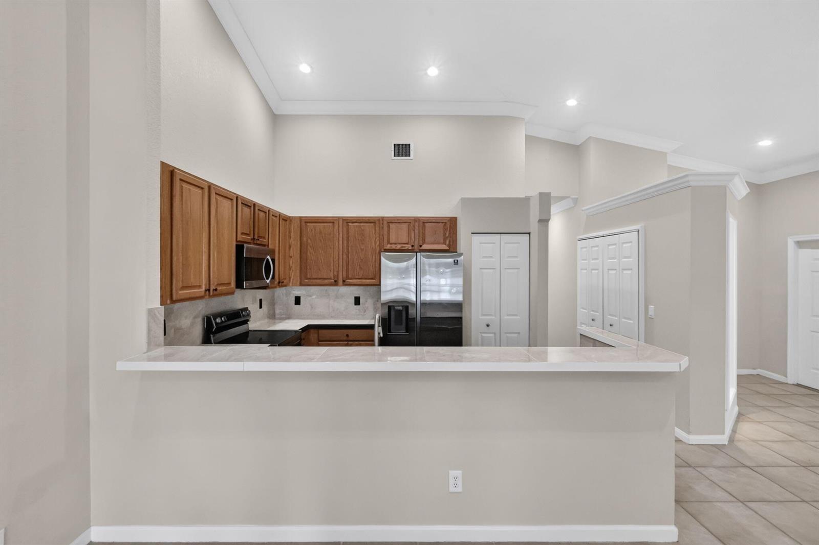 2521 S Coral Trace Circle, Delray Beach FL 33445 photo 3