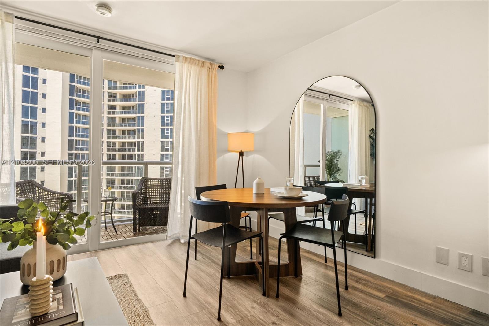 19201 Collins Ave # 924, Sunny Isles Beach FL 33160 photo 2