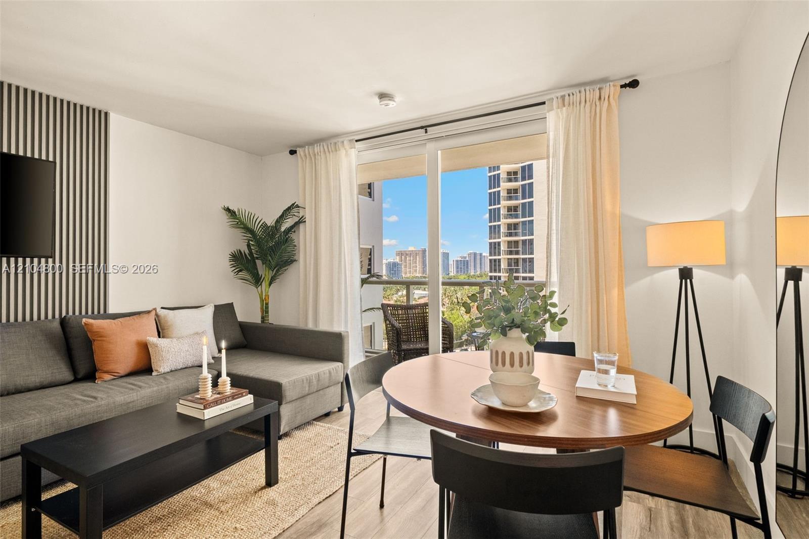 19201 Collins Ave # 924, Sunny Isles Beach FL 33160 photo 3