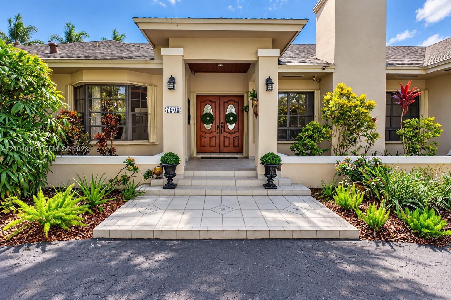 7960 SW 175th St, Palmetto Bay FL 33157 photo 2