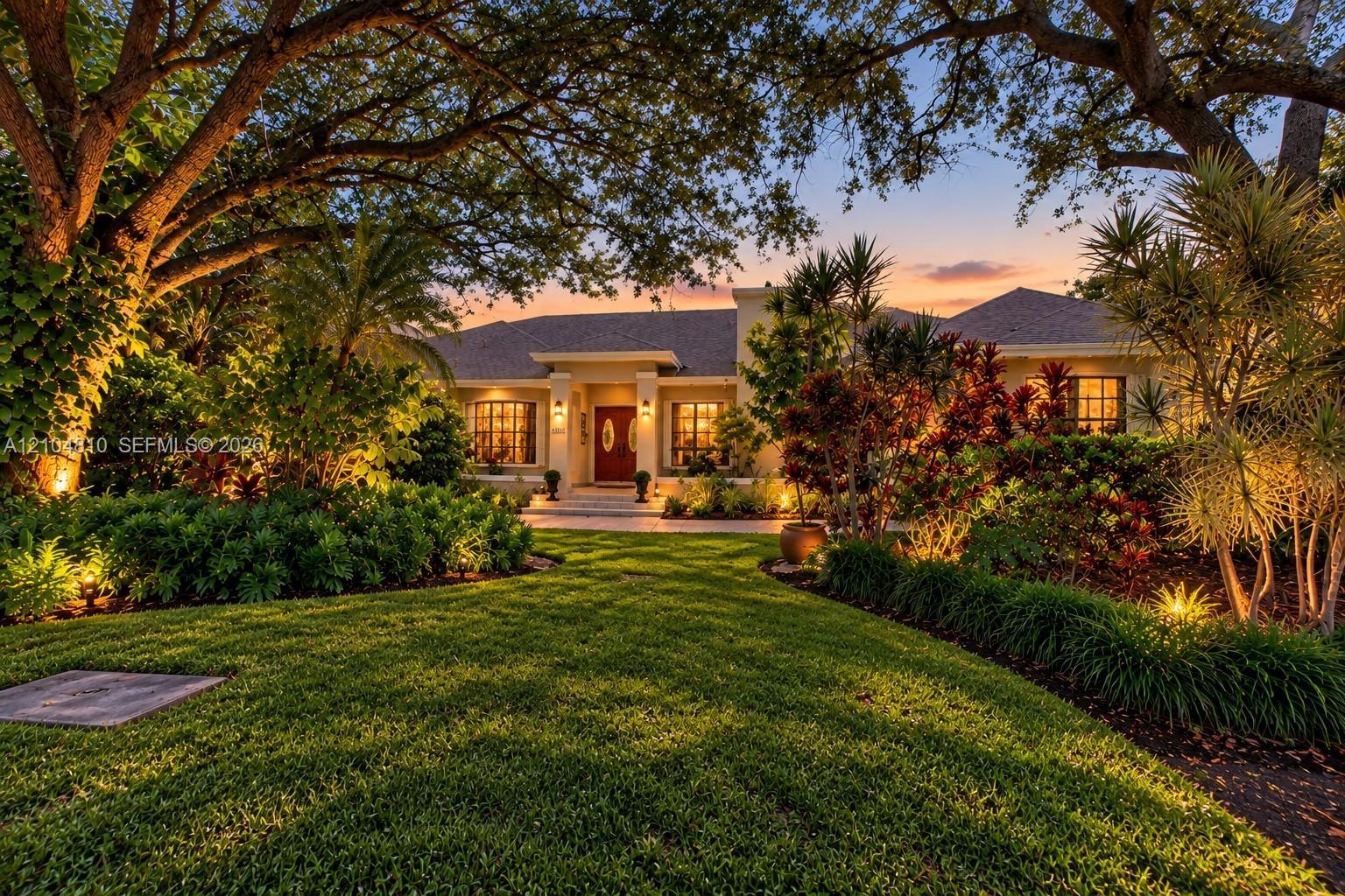 7960 SW 175th St, Palmetto Bay FL 33157