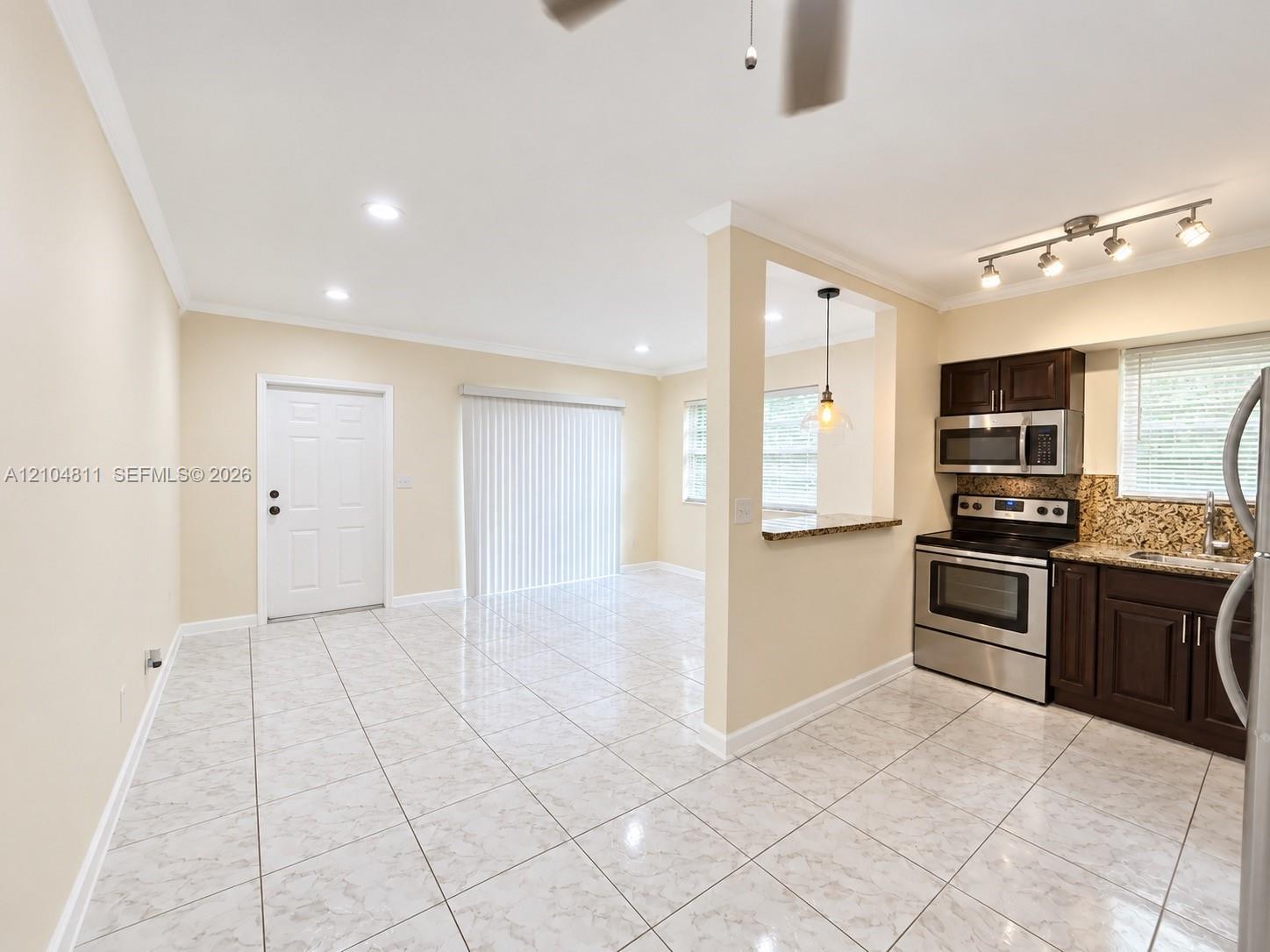 521 NE 62nd St # 3, Miami FL 33138 photo 4