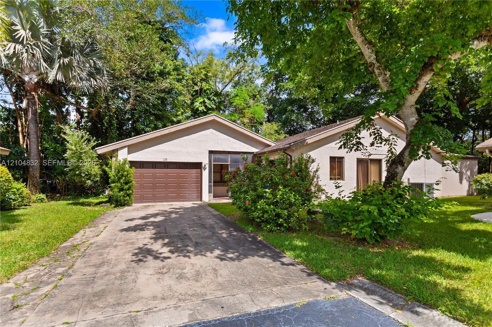2236 Seagrape Cir, Coconut Creek FL 33066